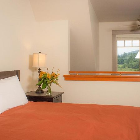 The Cottages On Salt Spring Island Ganges Extérieur photo